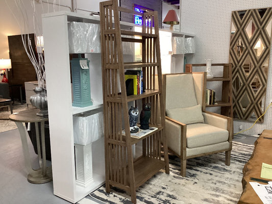 4 tier floor standing bookshelf|3085