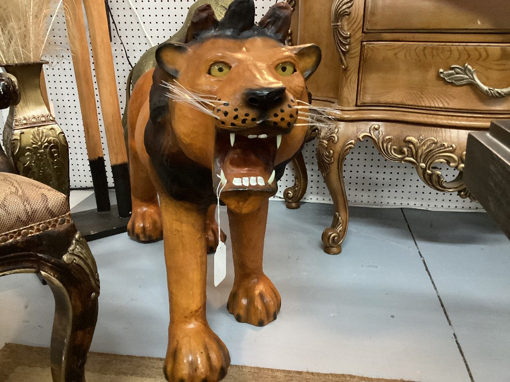 Leather lion|3280