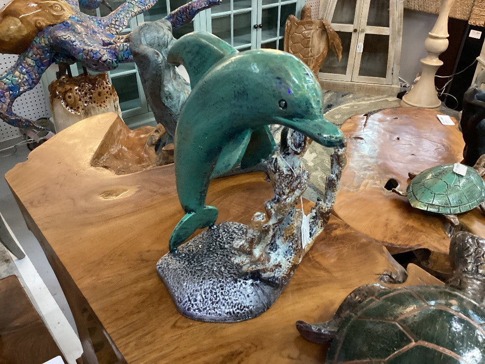 Aluminum dolphin w/ reef 13 H 9D 9W|3444