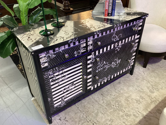 Black/White (Love,Laugh,Dance) Cabinet|3486