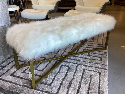 White Faux fur bench with crossed gold metal base|3495