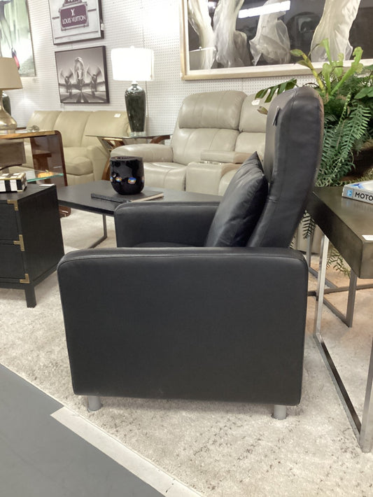 Black leather style chair|3693