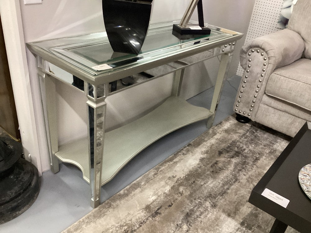 Mirrored Console|3705