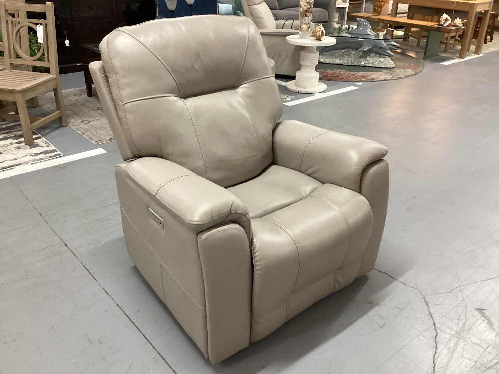 Leather electric recliner|3748