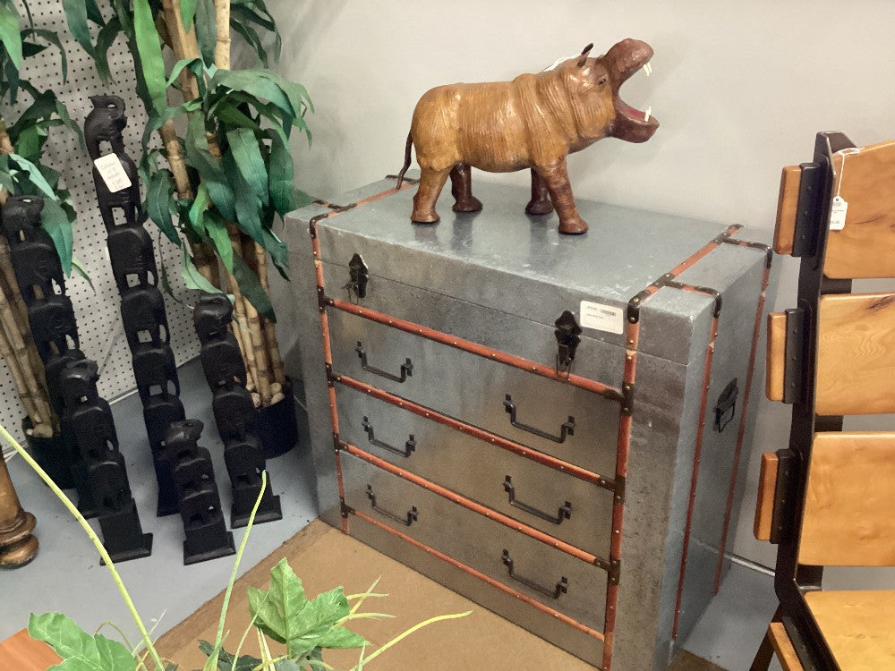 Silver Metal Trunk|4002