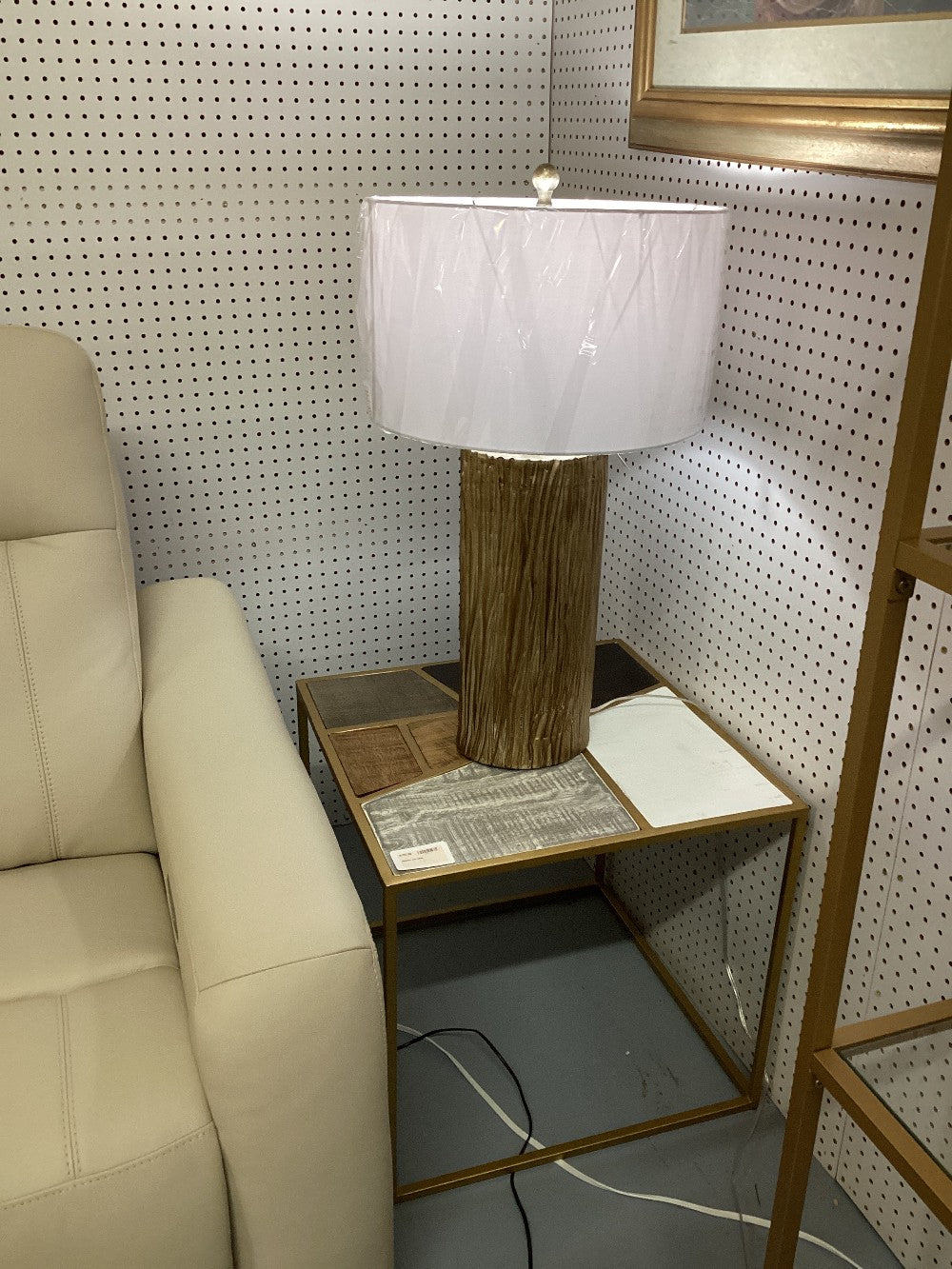 Modern end table|4246