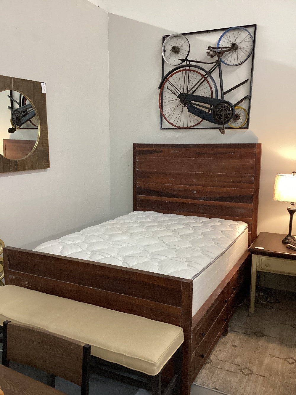 Full distressed storage bed|4481