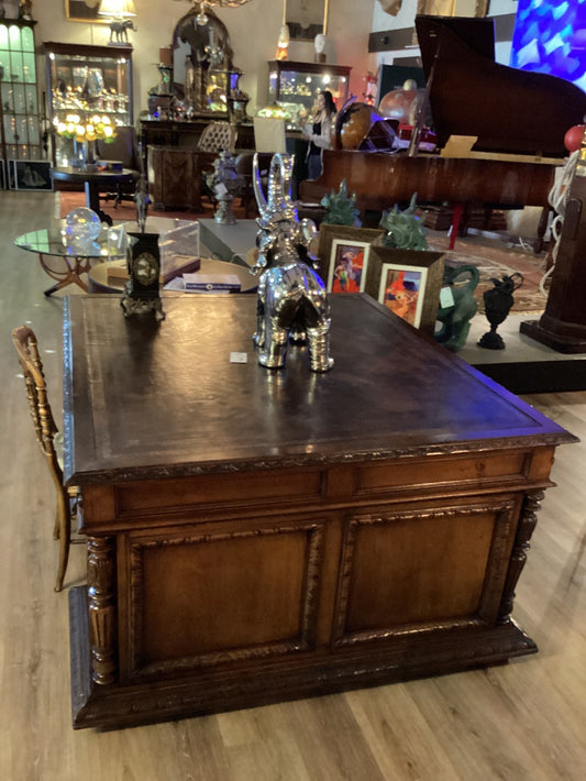 Mid 19th Century Chestnut French Partners Desk|5128