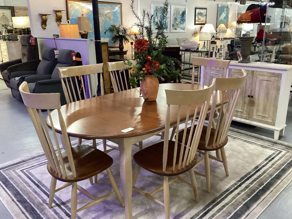 Dinging Table w/ leaf and 6 chairs|5146