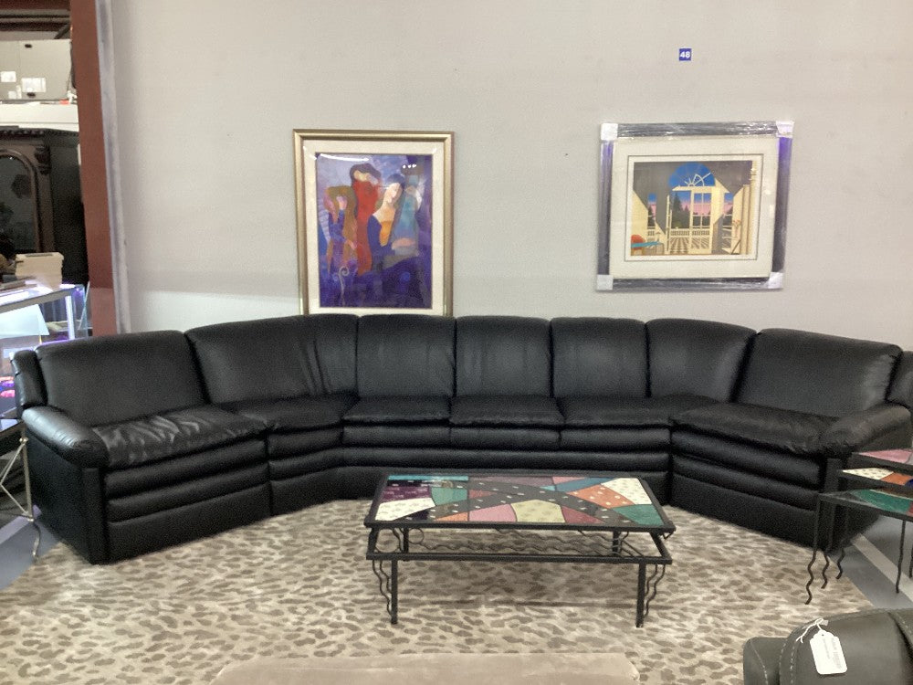 Black reclining sectional|5202