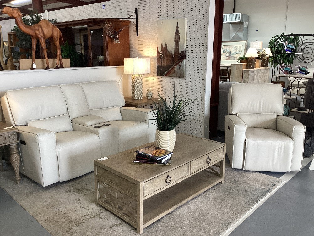 Cream Leather Electric Loveseat and Recliner|5252