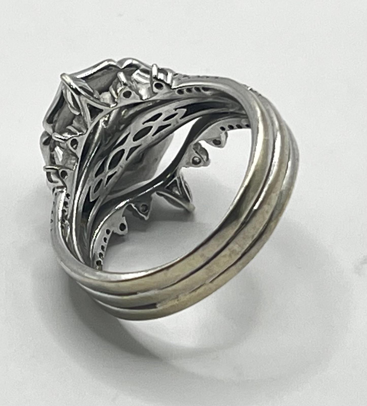 White Gold (14kt) Engagement Ring