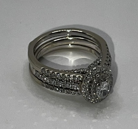 Vera Wang White Gold (14kt) Engagement Ring Set