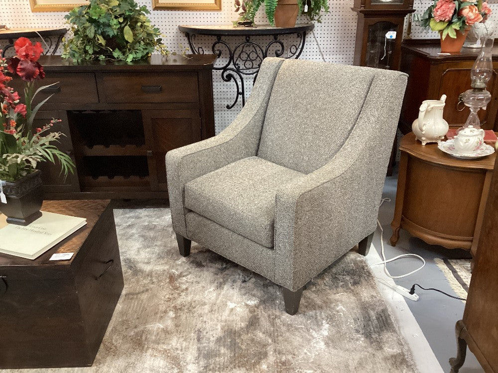 Pair of Gray/Brown chairs|3118