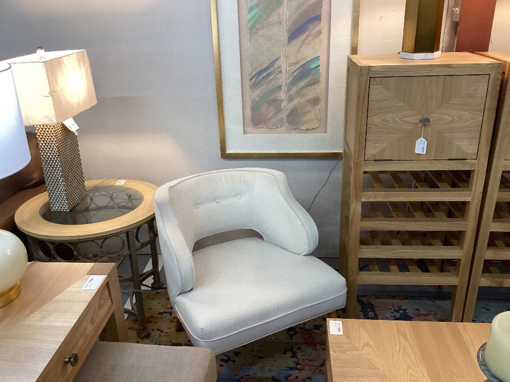 Cream Decorator Chair|3160