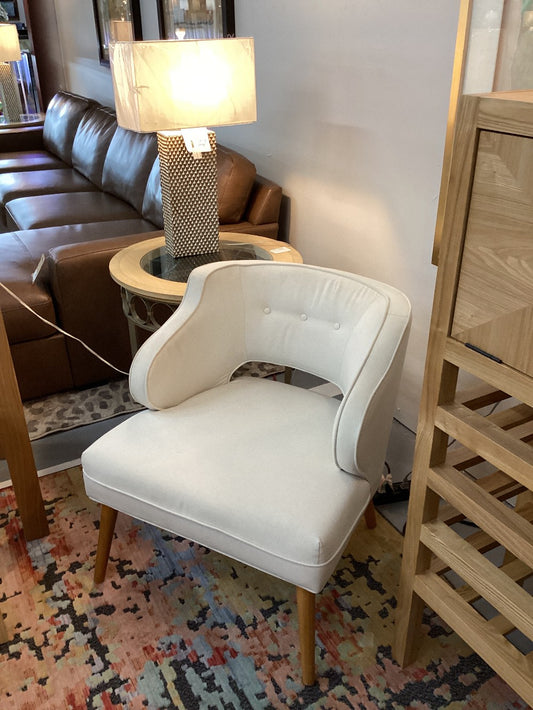 Cream Decorator Chair|3161