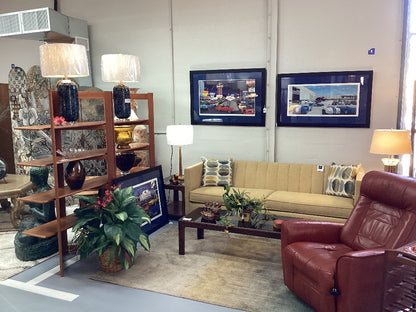 Teak open shelving|3229