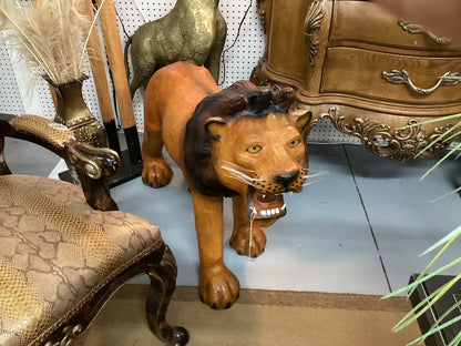 Leather lion|3277