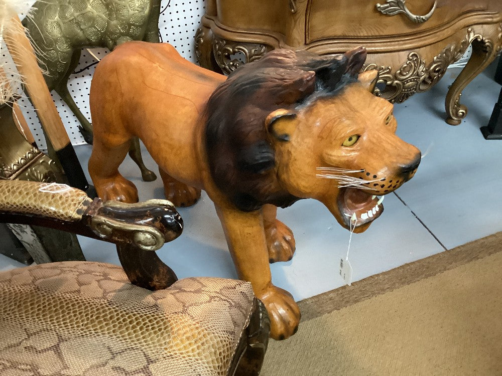 Leather lion|3279