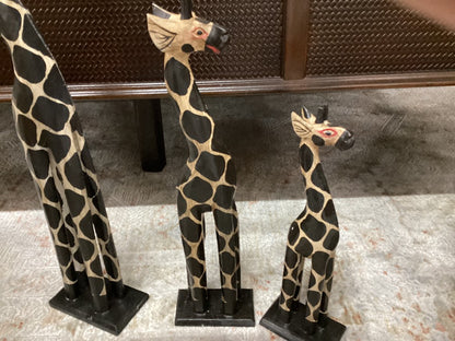 Giraffe table top med|3318