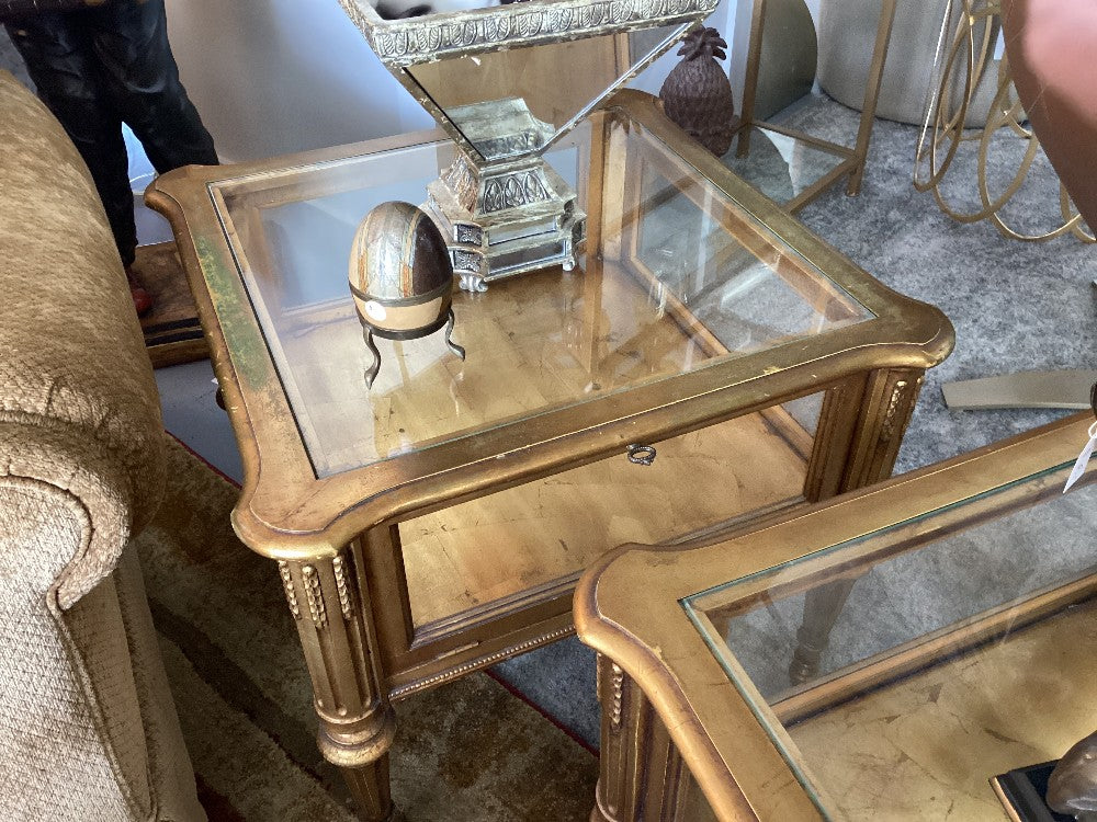 Display case gold end table|3338