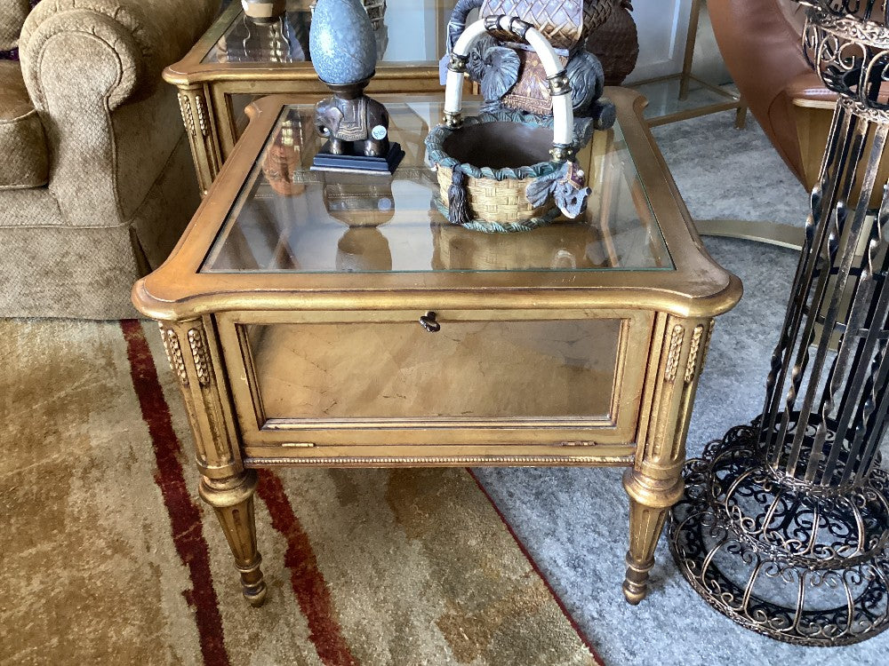Display case gold end table|3339