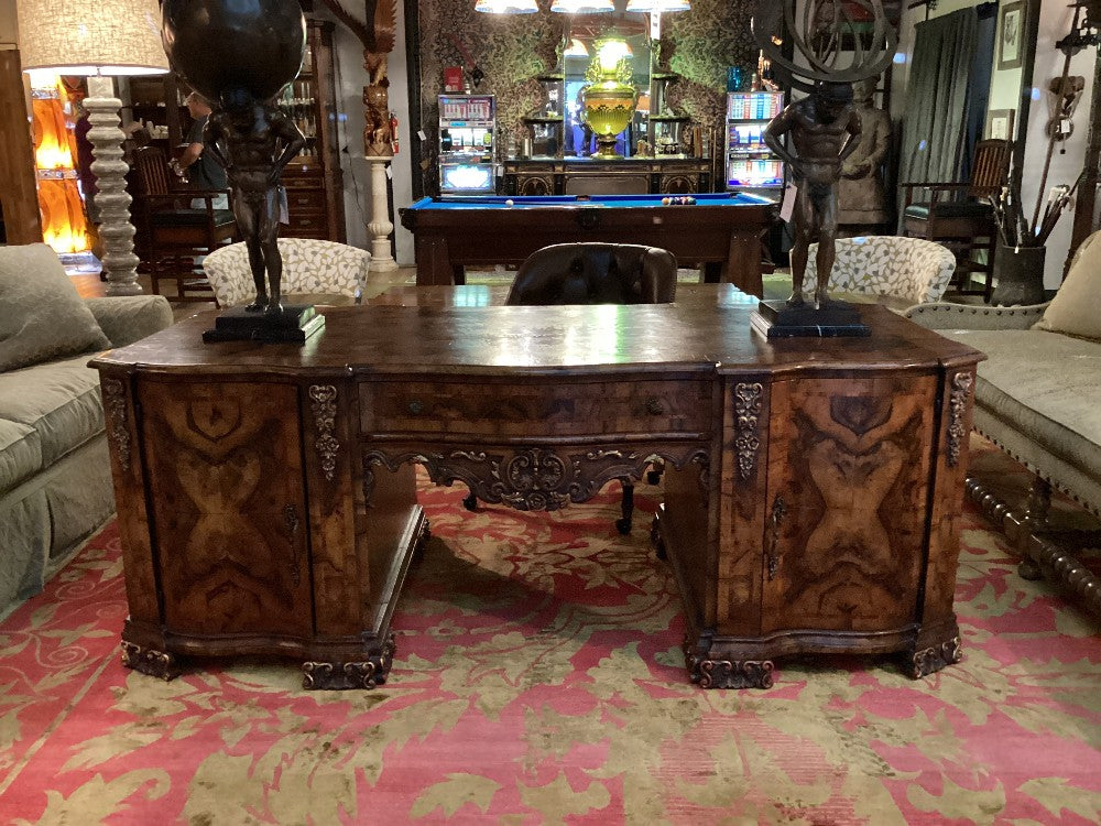 Designer executive desk|3342