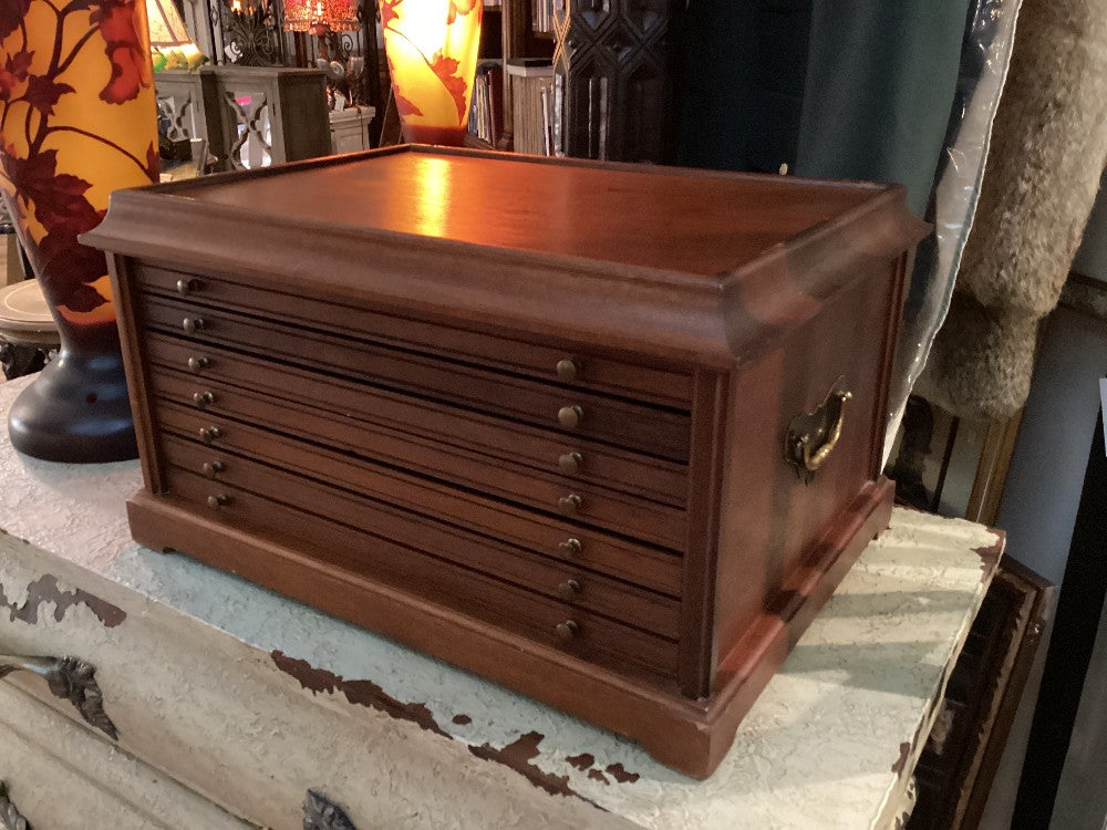 Wood coin chest|3366