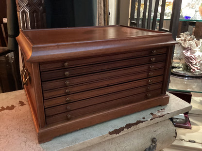 Wood coin chest|3367