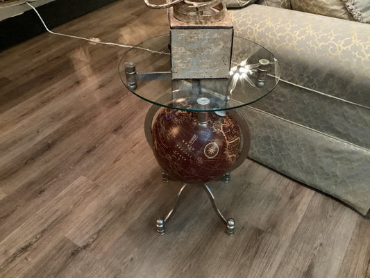 Globe table|3382
