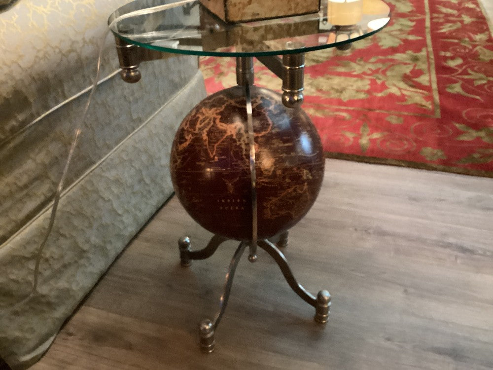 Globe table|3384