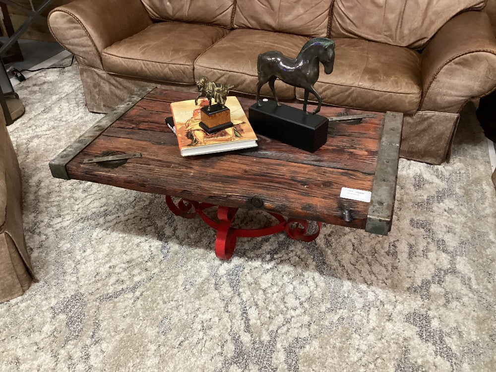 Hatch door coffee table|3464