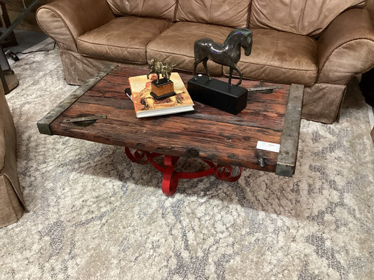 Hatch door coffee table|3464