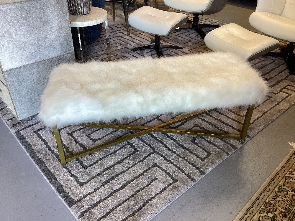 White Faux fur bench with crossed gold metal base|3494
