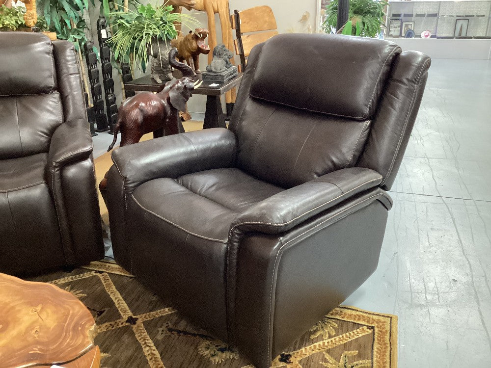Brown leather electric recliner|3527