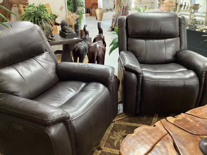 Brown leather electric recliner|3528