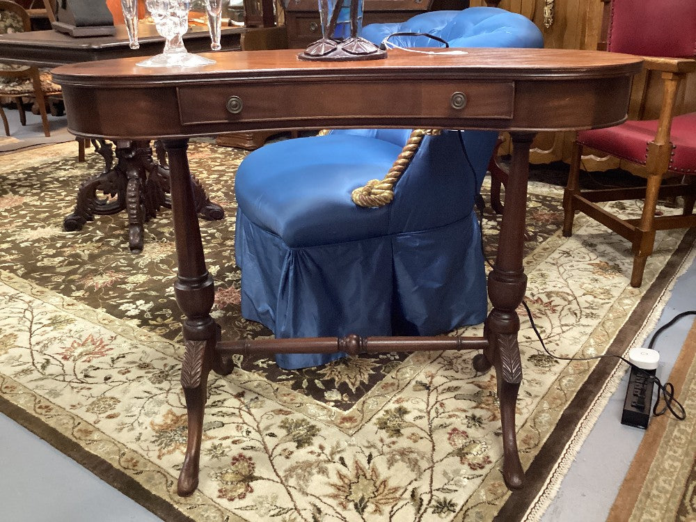 Kidney shape antique table|3556