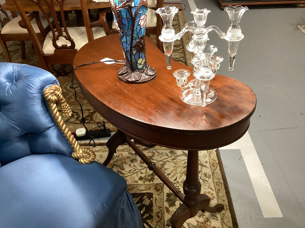 Kidney shape antique table|3557