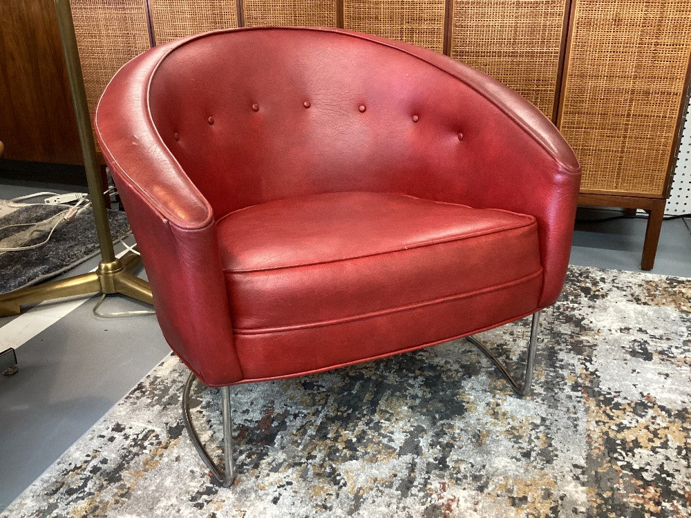 MCM Red club chair|3564