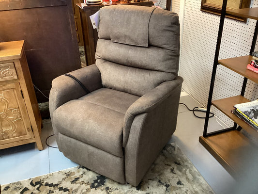 Elara fabric lift chair brown|3590