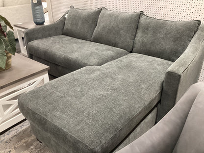 Cindy Crawford Sofa w/ reversible chaise|3657