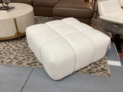 Safavieh square ottoman 38x38x16|3745
