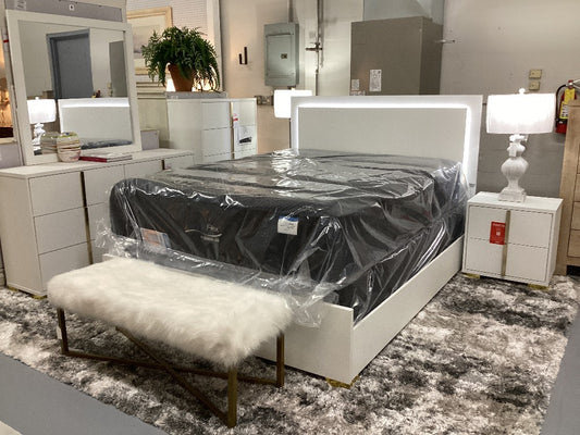 Coaster Marcelino 6 piece light up bedroom set|3772