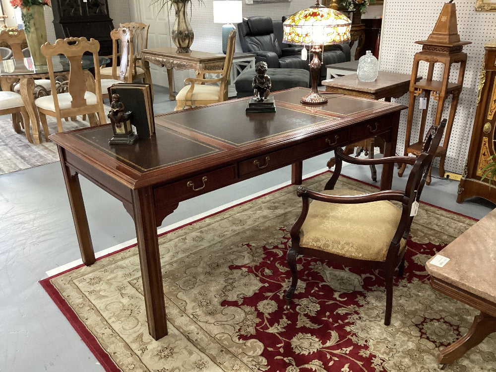 Sligh leather top desk|3794