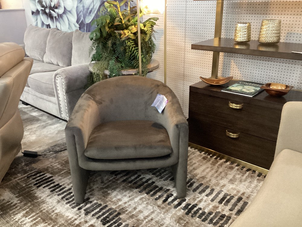 Safavieh velvet barrel chair|3866