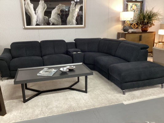 Black sectional|3878