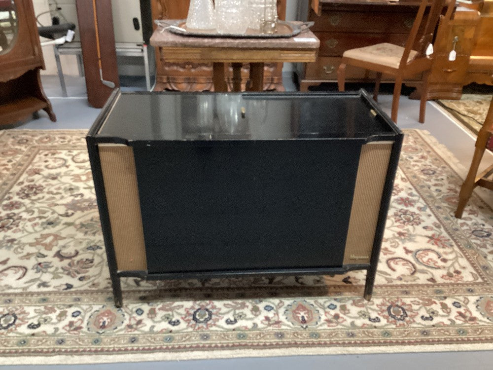 Black MCM Stereo Magnavox|3890