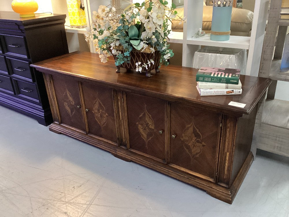 Credenza|3931