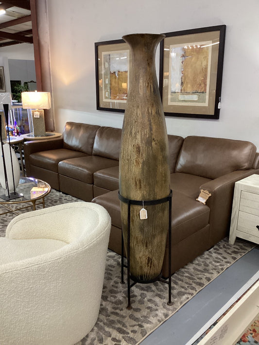 Decorative vase w/stand|3933