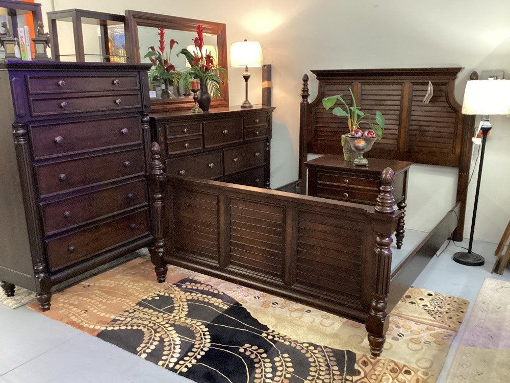 Queen bedroom set|3938